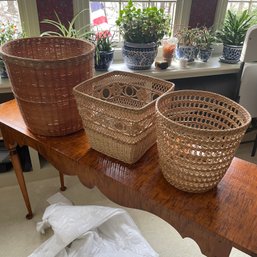 Lot Of Decorative Straw Baskets (Attic)