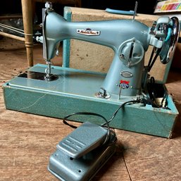 Vintage MODERN HOME Sewing Machine In Case (Attic)