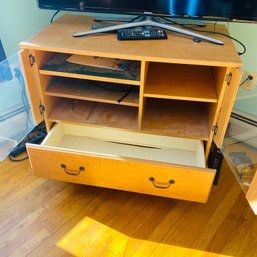 Wood And Glass TV Stand / Cabinet With Plenty Of Storage (LR)