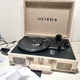 NEVER USED! Victrola Journey Signature Portable Turntable (bsmt)