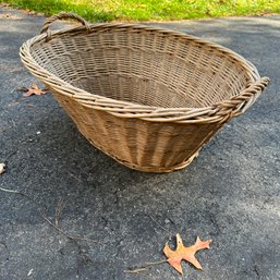Large Basket With Handles (BT)