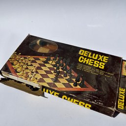 Vintage Wooden Chess Kit, Missing White Pawn And Black King (JS)