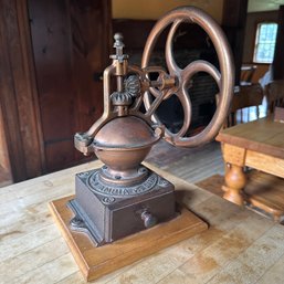 Vintage Ampia Garanzia Cast Iron Coffee Grinder (Kitchen)