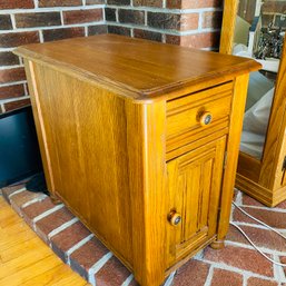 Small Wood Side Table / Cabinet With Drawer (LR)