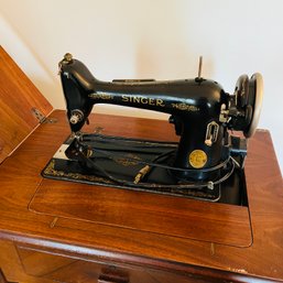 Antique Singer Sewing Machine In Cabinet (Living Room)