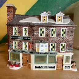 Department 56 New England Village Series 'Union Oyster House' (Basement 2)