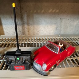 So Cute! Stuart Little Stuart's Little Roadster Remote Control Car (Basement Shelf)