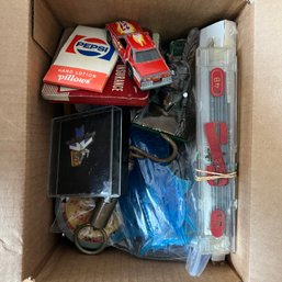 Vintage Collectibles Lot (NK)