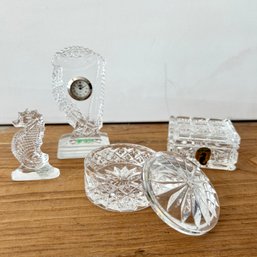 Four Decorative Crystal Pieces (Shelf) MB2
