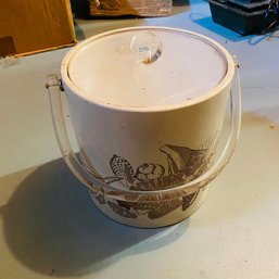 Vintage Sigma Tastesetter Shells Beach Resort Ice Bucket With Lucite Handle And Lid (Basement Storage Shelf)