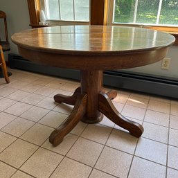 Beautiful Antique Wood Pedestal Dining Table (LR)