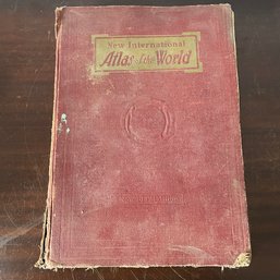 'New International Atlas Of The World', 1942 Edition Vintage Atlas (NH)