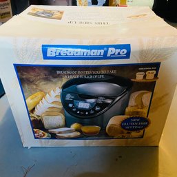 Breadman Pro Automatic Breadmaker With Original Box (Basement Back)