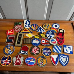 34 WWII Military Insignia Patches (Front LR)