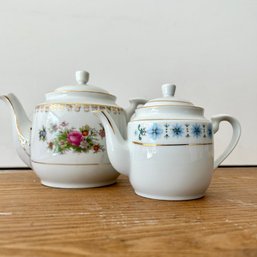 Pair Of Porcelain Teapots (Shelf) MB2