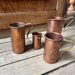 Adorable Vintage Copper Measuring Cups (Kitchen)