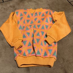 Fun Vintage Sweater With Lining (Basement 1)