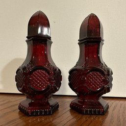 Vintage Avon Red Glass Salt And Pepper Shakers (Basement 1)