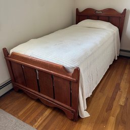 Vintage Solid Wood Twin Sized Bed And Bed Frame (Bedroom 2)