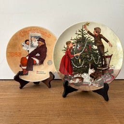 Pair Of KNOWLES Norman Rockwell Decorative Christmas Plates (Shelf) MB2