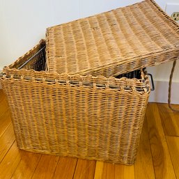 Wicker Storage Basket With Lid (Office)