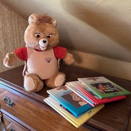 So Cool! Vintage Teddy Ruxpin Bear With Books, Untested (b1)