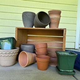 Lovely Collection Of Ceramic Planters With Wooden Crate (apt)