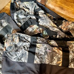 CAMO Hunting Duffel Bags And More! (office)