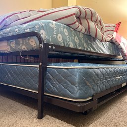 Trundle Bed With Mattresses (apt)