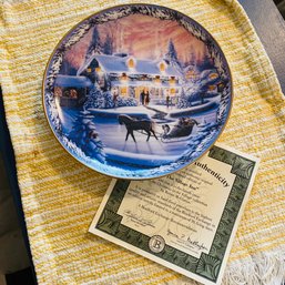 'The Village Inn' Christmas In The Village Collectors Plate With Certificate