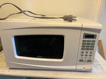 Rival Microwave Oven (UP 3)
