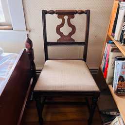Vintage Chair (Bedroom 1)
