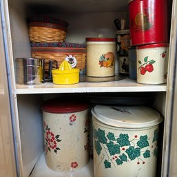 Vintage Metal Kitchen Canisters, Etc (kitch Cab)