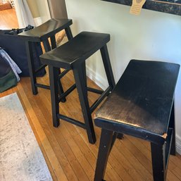 Set Of 3 Black Stools 25'- Expected Wear As Pictured (dining Room)