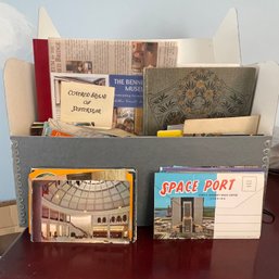 Lot Of Postcards & Postcard Albums - Some Used - 1950'S To 1970'S (BlueBR)