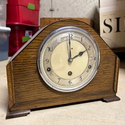 Vintage James Carr Aberdeen Chiming Mantel Clock (zone 4)