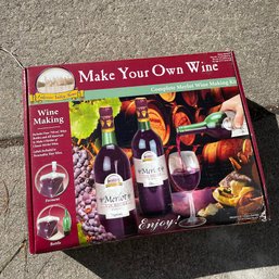 Lakeview Valley Farms Complete Merlot Wine Making Kit (Garage Left)