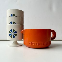 Mid Century Modern Finds! Trio Of David Douglas Accalac Stacking Cups & Orange Measuring Cup (MB)