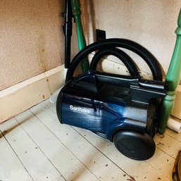 Sanitaire Small Vacuum (Bedroom 3)