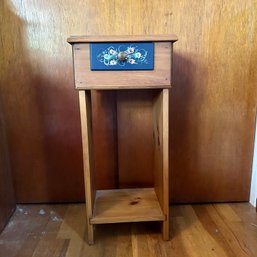 Small Wooden Painted Drawer Side Table (bed1)