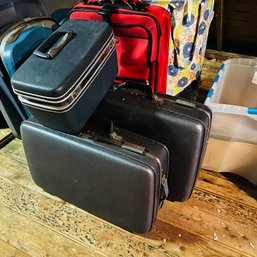 Vintage Samsonite Travel Case And American Tourister Suitcases With Extra Red Suitcase (attic)