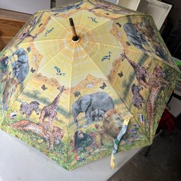 Cute Wildlife Umbrella With Wooden Handle (NS)