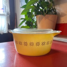Vintage Pyrex Baker, 'town And Country' Vintage Pyrex Casserole Dish With Lid (Kitchen)