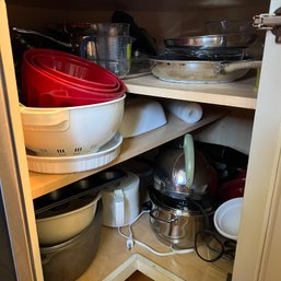 Kitchen Cabinet Lot: Bowls, Baking Items, Etc.