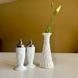 Vintage Milk Glass Salt & Pepper Shakers With Bud Vase (DR)