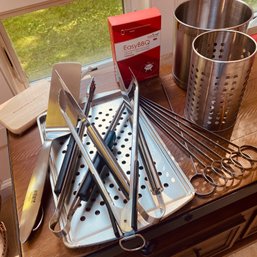 Grilling Utensils, Pans, Cutting Board, Skewers & Nutrichef BBQ Thermometer (FR)