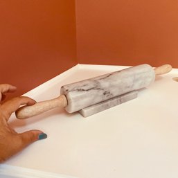 Marble Rolling Pin With Stand - Light Scratches Noted (FR)