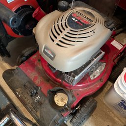 CRAFTSMAN 4-In-1 PLUS Vacuum, Shredder, Chipper, & Blower (Garage)