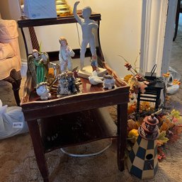 Assorted Decorative Items (LR)