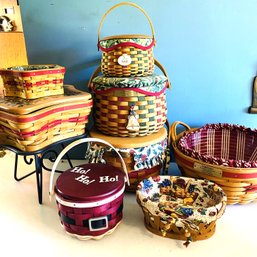 Nice! Christmas Themed Longaberger Basket Lot With Star Shaped Stand (Garage1)
